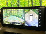 【アラウンドビューモニター】専用のカメラにより、上から見下ろしたような視点で360度クルマの周囲を確認することができます☆死角部分も確認しやすく、狭い場所での切り返しや駐車もスムーズに行えます。