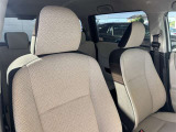 【運転席】シートの状態は良好ですので、安心してお乗りいただけます