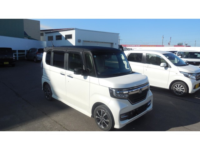 N-BOXカスタム G L ホンダセンシング 4WD 