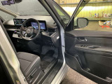 運転席ドア内張りです!