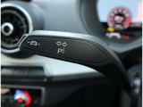 Audi正規ディーラーが高品質をお約束。高度な訓練・教育を受けたAudi専任メカニックが、100項目にもおよぶ精密な点検を実施。すべてクリアしたAudi車だけ、あなたのお手元に届けられるのです