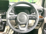 【純正革巻きステアリング】上質な革を使用することで、手にしっかり馴染みとても運転しやすいハンドルです♪