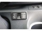 運転席の操作でオートスライドドアが開閉します!同乗者に優しく!とっても便利な機能です!