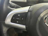 ハンドルにオーデイオのスイッチついてます。
