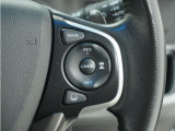 ◆アダプティブクルーズコントロール◆予め設定した車速内でクルマが自動的に加減速。前走車との適切な車間距離を維持しながら追従走行します。【LKAS】車線維持支援システムでステアリング操作を支援。