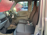 ご納車前にスタッフが入念に清掃し気持ちよく乗り出せるように致します。