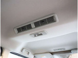 お車のご納車は待ち遠しいもの。1日でも早くご納車が出来るよう、整備拠点と販売店を結ぶ輸送ラインを確立しております。