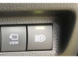 オートマチックハイビームとは、先行車や対向車のライトを認識し、ハイビームとロービームを自動で切り替える機能です。夜道の視界を確保します。詳細は販売店スタッフまでおたずねください。