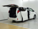 お客様のお車探しを一生懸命お手伝いさせて頂きます!ご要望、ご不明な点・ご質問がございましたら、どうぞお気軽にお問い合わせ下さい!