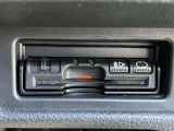 すっきり埋め込み型ETC車載器(高速道路の利用時に 料金所の通過をスムーズに行うために自動で料金を精算するシステム)
