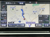 画面には地図とルート案内が表示され、目的地までの経路を確認しながら移動できます。案内開始やルート変更などの項目も見やすく、初めての場所へのお出かけにも便利です。