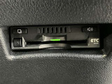 ETC車載器です!高速道路の料金所で慌てて小銭を探すことも無くなります。キャッシュレスでスイスイ、ストレスフリー♪