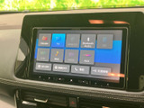 FM・AMやテレビ、Bluetooth Audio、USBなど、複数の音源を画面から選べます。使いたい機能を表示から選択でき、普段の移動時間や休憩中にも活用しやすい装備です。