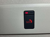 【SOSコール】事故や急病の時にボタンひとつで専門のオペレーターに接続。エアバックが開く事故の時は自動でオペレータに接続してくれます!