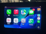 ●Apple Car Play:スマホとの有線接続で、ナビ・オーディオ再生などスマホのアプリ機能が画面でも使える便利機能です!