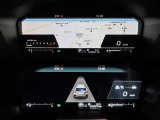 運転に必要な情報をグラフィカルに表示し少ない視線移動で瞬時に認識できます。3つのモードから画面を選べる