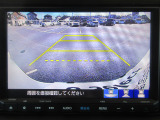 バックが苦手な方にもオススメなバックカメラ付き!広い画角で広範囲も見渡せます。
