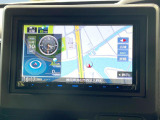【ナビゲーション】目的地までしっかり案内してくれる使いやすいナビ。Bluetooth接続すればお持ちのスマホやMP3プレイヤーの音楽を再生可能!毎日の運転がさらに楽しくなります!!