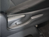 ◆シートハイトアジャスター◆運転席を上下に高さ調節ができます!運転ポジションを体格に合わせてシート調整できます。