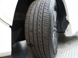 タイヤサイズは225/50R18となっております☆