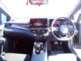 周りが見やすく運転しやすいお車です♪