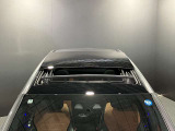新車保証の【メルセデスケア】が継承されるお車は、初回車検時まで走行距離無制限でトータルサポートさせていただきます。