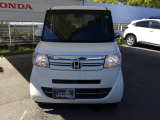 お客様に安全で快適なカーライフをお送りいただくために、中古車にも高いレベルの品質基準を設け、その基準に従って、全ての中古車について納車前整備を実施しています。
