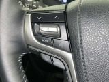 ステアリングスイッチ装備!運転しながら手元でオーディオの操作などができます。