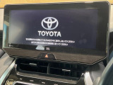 【12.3インチワイドナビ】高級感とインパクトのある大型ワイドナビを装備。各種オーディオ操作はもちろん、横長ワイド画面でのマップ2分割表示など、利便性も高いナビです♪