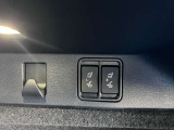 後席シートの可倒スイッチ
