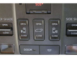 両側電動スライドドアはドアの直接操作以外にも運転席からのスイッチ操作やリモコン操作でも開閉が可能!狭い駐車場などでもドアの開閉が楽々・安心ですね!