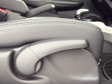 ★運転席ハイトアジャスター★ 運転される方によってシートの高さが調節できます!自分に合ったドライビングポジションで運転がさらに快適に♪