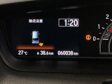 パーキングセンサーシステムは走行中に障害物が迫ると音と表示でお知らせ、低速走行時時の安心感を高めます