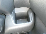 運転席側にあるドリンクホルダーです。
