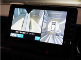 ◆マルチビューカメラシステム◆運転席から見づらい前後左右を、ナビ画面の映像で確認。見通しの悪い交差点や狭い道でのすれ違い、駐車などをサポートします。