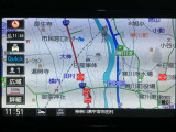 【日産純正ナビ】目的地までしっかり案内してくれる事はもちろんですが、今や車内を楽しく過ごすために欠かせないアイテムとなっています。