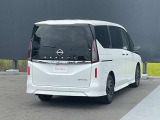 納車前にはしっかりと点検整備を実施しまして、エンジンオイル・オイルエレメント・前後ワイパーゴムなどの消耗部品を新品交換します