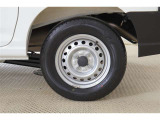 タイヤサイズは145/80R12になります♪