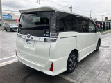 全国のトヨタディーラーにて保証が受けられるロングラン保証が1年間無料でつきます。別途費用にて3年間に延長できます。
