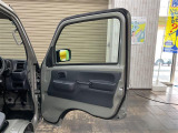 【毎日続々入庫中】新鮮な入庫したての車両が毎月約150台入庫します!新鮮な車両だから、価格に自信あります!仕入先が不明なお車は取り扱いません!「イイ車!イイ条件!イイ価格!」でご提供させていただきます