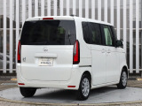 お支払いはホンダクレジットをご利用ください。運転免許所をご持参いただければ審査が可能です。また月々のお支払金額を抑えられるなど、メリットがいっぱいの据え置きクレジットもご用意しております。