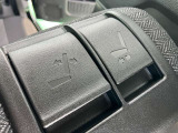 荷室からもシートスライドできますよ☆
