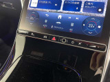 ナビゲーションシステムも多様化して参りました。好きな音楽が好きなメディアで楽しめます。USBインターフェース、SDカード、Bluetoothなど様々な接続方法に対応しており、楽しいドライビングを演出。