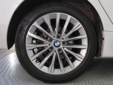 BMWならではの卓越した走りを支えるホイールと足回りです!