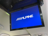 【フリップダウンモニター】大画面モニターで後席でもエンタメをお楽しみいただけます。小さなお子様にも大人気の装備です♪