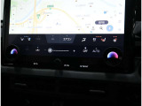 シートヒーター、ベンチレーション装備:寒い日や夏の暑い日に役立つ運転席・助手席に装備されています♪