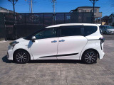 両側パワースライドドア付きだから、狭い駐車スペースなどでの 乗り降りラクラク!小さなお子さまのいるご家庭には嬉しい装備。