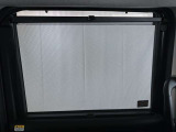 サンシェードが付いています。眩しい日差しからお守りします。
