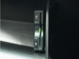 ◆ETC2.0装着◆進化したドライブ体験。料金収受システムだけだったETCが生まれ変わって、高速道路を賢く使うETC2.0に進化しました。多彩な情報サービスが便利で快適なドライブ体験を提供します。