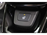 ステアリングヒーター装備!すぐ温まるので冬の寒い時期も快適に運転出来ます!